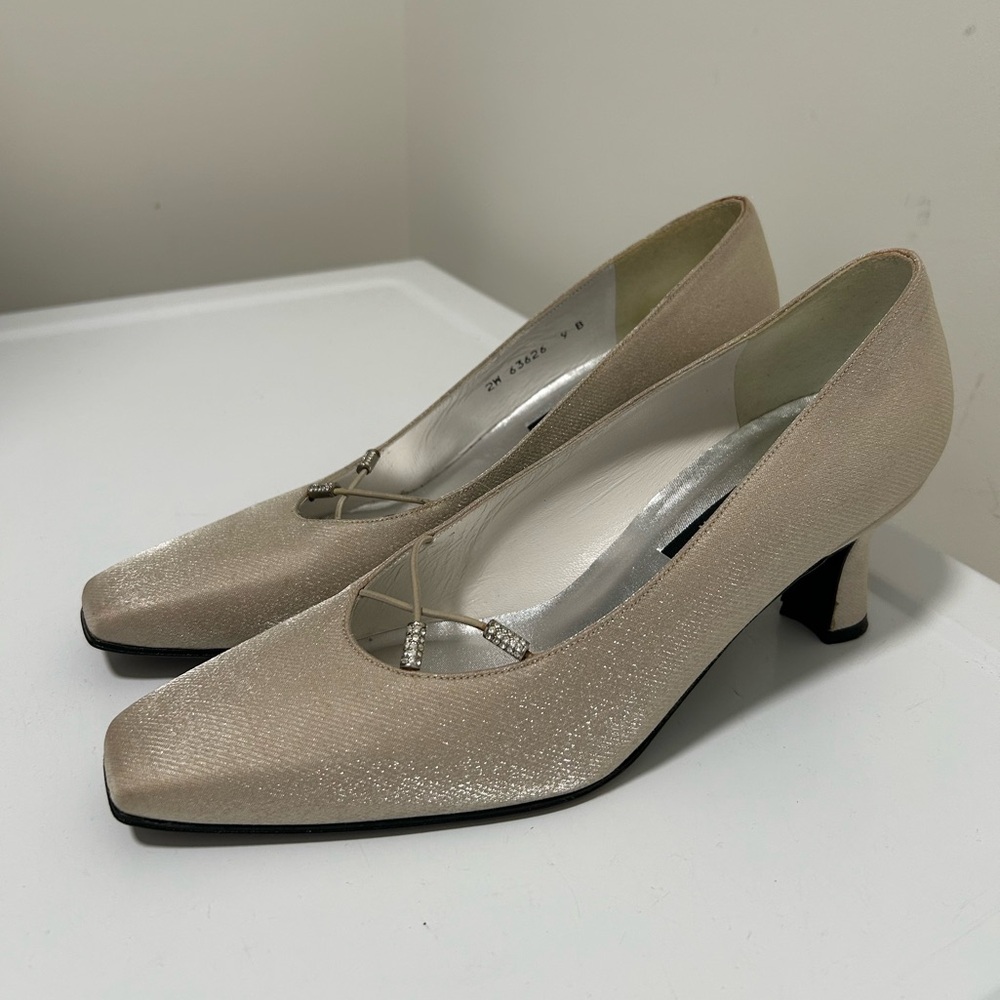 Stuart Weitzman Sparkly Square Toe Heels Ivory Size 9